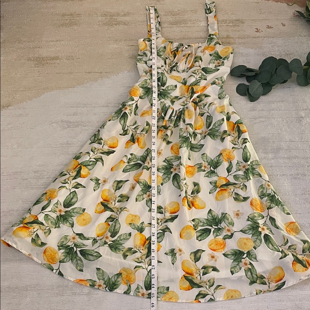Francesca’s| Olivia🍋Midi Dress - Picture 2 of 7